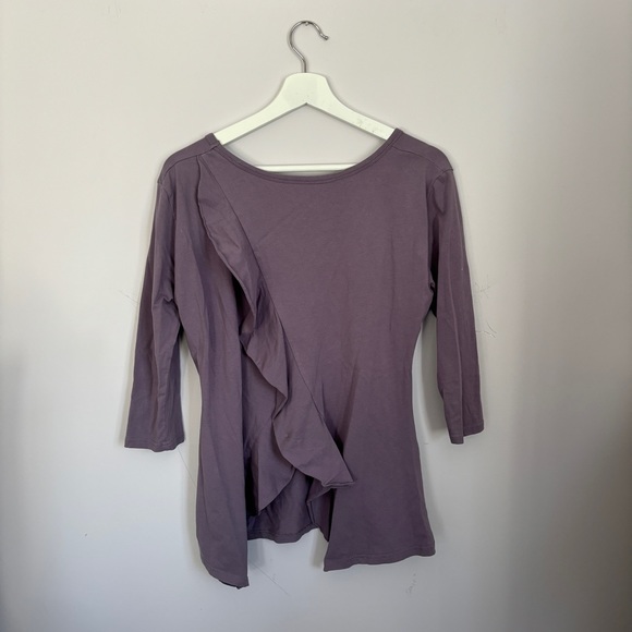 Elegantees Ruffle Back Top - Picture 2 of 4